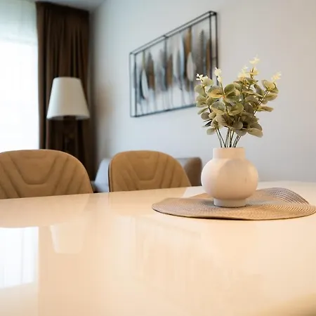 Bw Spacious Riverview דירה בלגרד