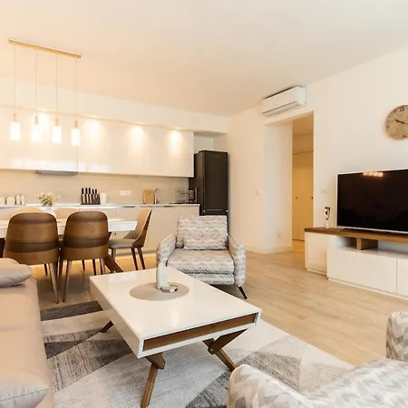 Bw Spacious Riverview דירה בלגרד